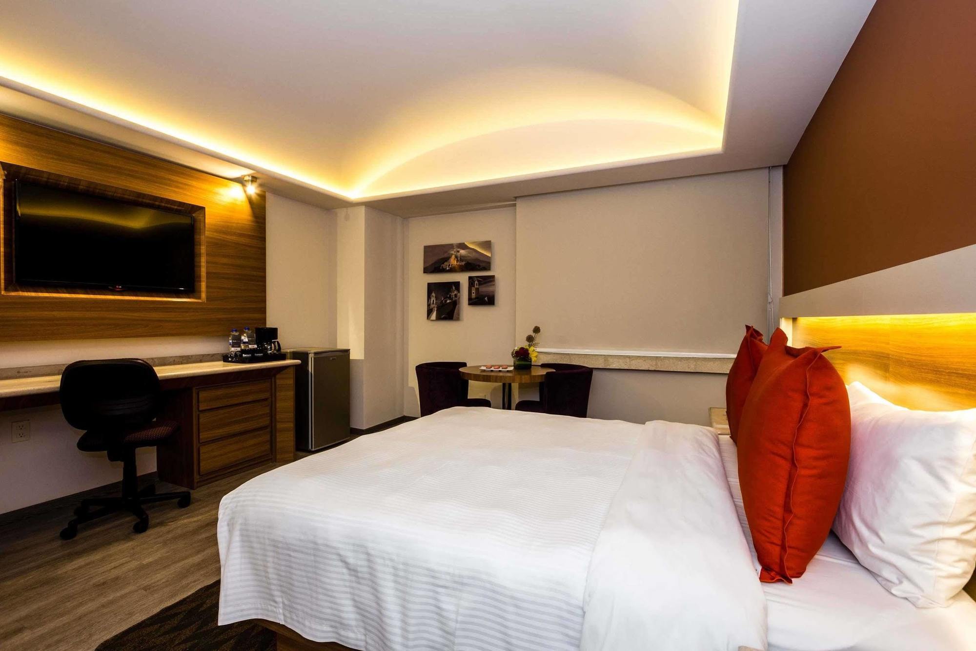 Jf Grand Puebla Hotel Buitenkant foto